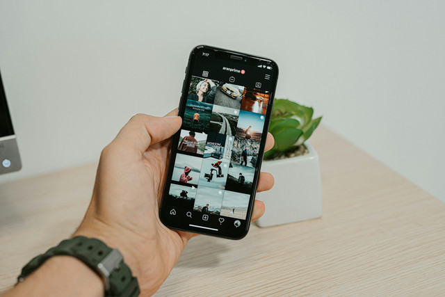 Ilustrasi carousel artinya. Foto: Unsplash.