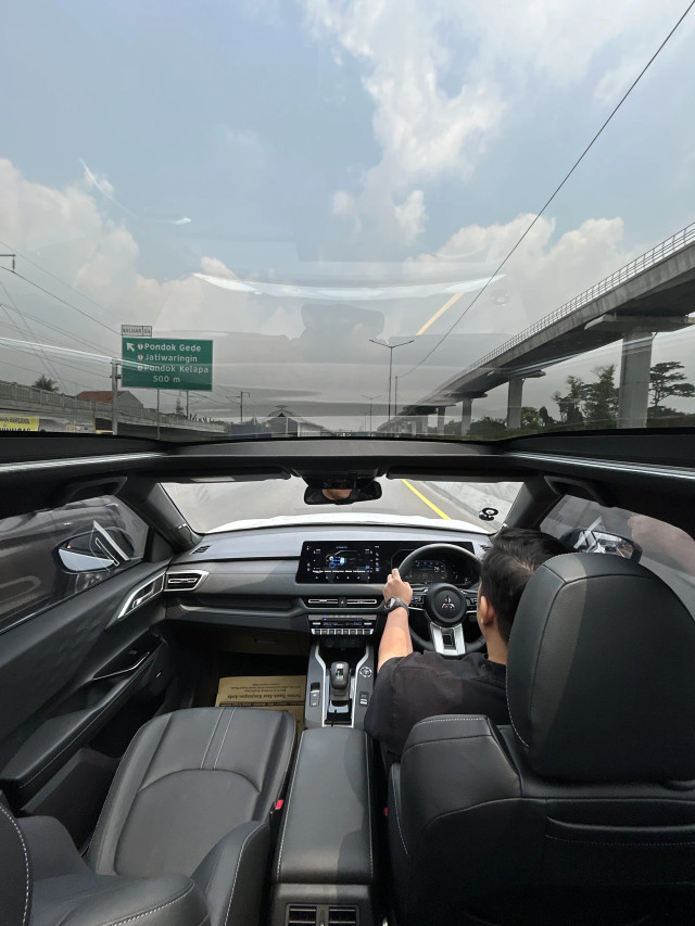Frameless Panoramic Roof di Mitsubishi Xforce. Foto: Mitsubishi Motors