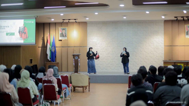 Edukasi pengelolaan Aset Negara oleh KPKNL di FEB UMS. Foto Humas UMS