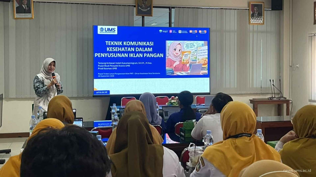 Penyampaian materi oleh Dosen Prodi Kesehatan Masyarakat UMS. Foto Humas UMS