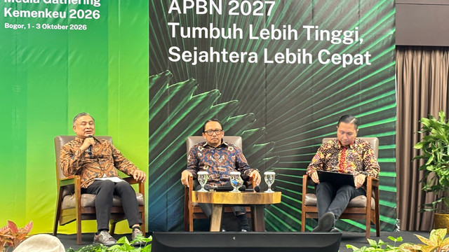 Wakil Menteri Keuangan Juda Agung dalam Media Gathering di Rancamaya Bogor, Kamis (1/10/2026). Foto: Ave Airiza Gunanto/kumparan