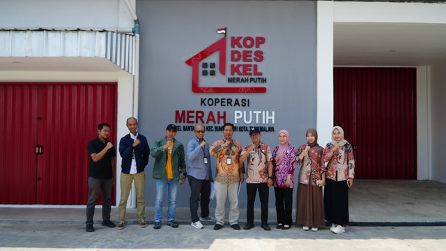 Pengurus Koperasi Merah Putih Kel. Bantarsari Kota Tasikmalaya dan KPPN (Foto: Dok. Pribadi)
