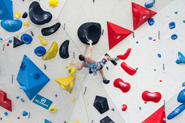 Ilustrasi jadwal panjat tebing Indonesia Asian Games 2026. Foto: Unsplash.com/Sabrina Wendl