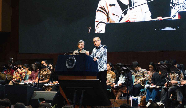 Yayasan Pendidikan Pelita Harapan (YPPH) menggelar YPPH Annual Retreat 2026 pada 25 September 2026 di kampus Universitas Pelita Harapan (UPH), Lippo Village, dengan mengangkat tema “Imago Dei: Image & Likeness of God“ dan subtema “Created, Renewed, and Transformed in Christ“.
