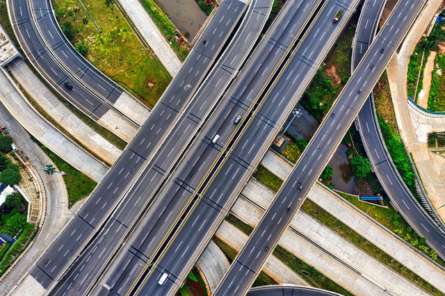 Ilustrasi jalan tol. Foto: Pexels