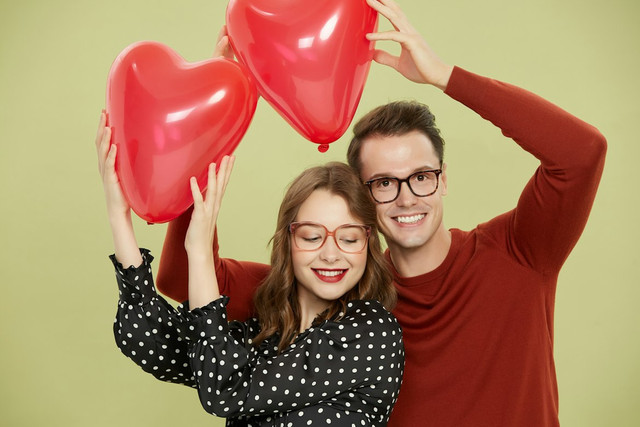 Ilustrasi Kapan Boyfriend Day 2026, Foto: Unsplash/GlassesShop