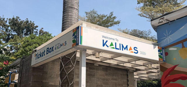 Gambar 1. Ticket Box Wisata Perahu Kalimas Surabaya (Sumber: Dokumentasi penulis)