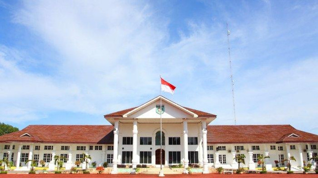 Kantor Bupati Asahan sumber: https://setda.asahankab.go.id/