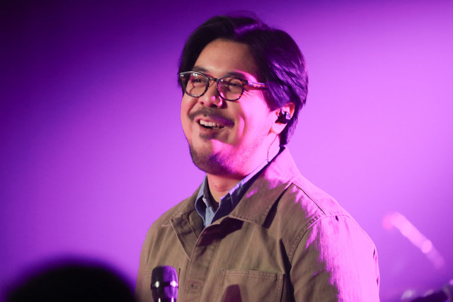 Bilal Indrajaya tampil di The Papandayan Jazz Fest 2026, Bandung, Sabtu (3/10/2026). Foto: Dzaki Fadilah/kumparan