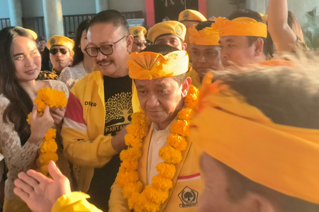 Ketua Umum DPP Partai Golkar, Bahlil Lahadalia menghadiri Pelantikan Pengurus DPD Partai Golkar Wilayah Bali, Sabtu (3/10). Foto: Sandra Gisela/kumparan