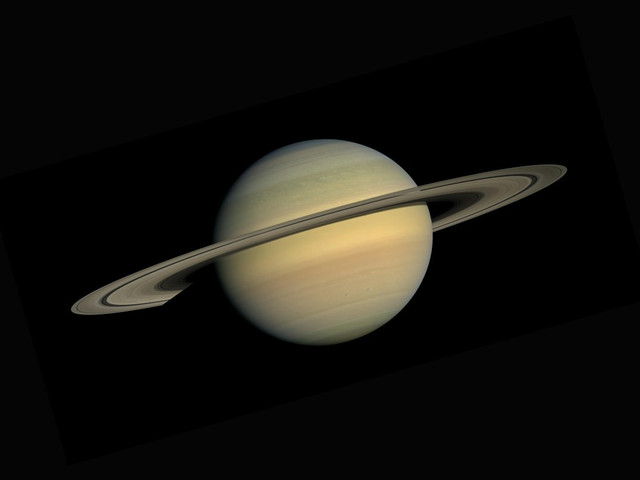 Ilustrasi fenomena saturnus diterangi matahari. Foto: Unsplash.com/NASA