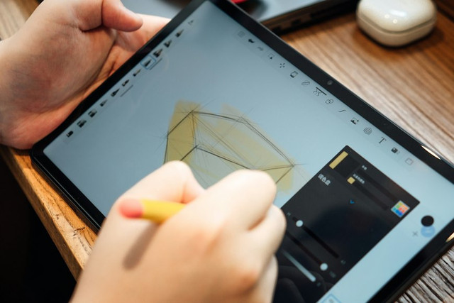 Ilustrasi Affordance dalam Konteks Digital. Unsplash.com/Shawn Rain