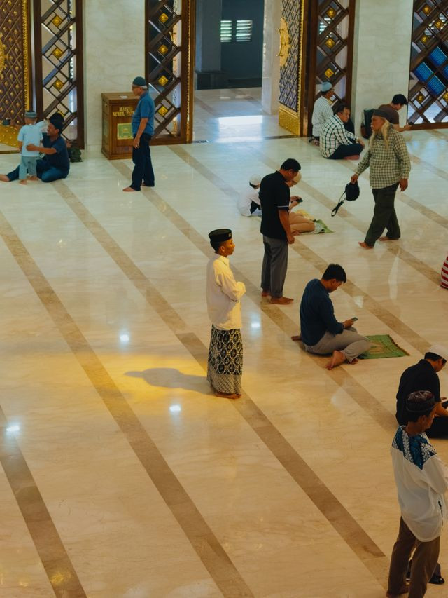 Ilustrasi orang yang sedang salat. Foto: Mohamed Alim/pexels.