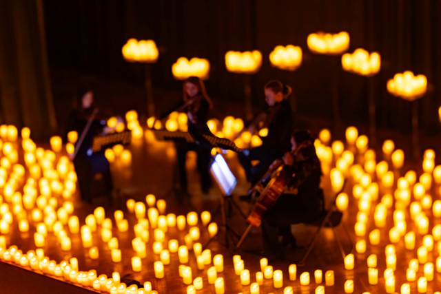 Ilustrasi orkestra lilin. Foto: Ruslan Lytvyn/Shutterstock