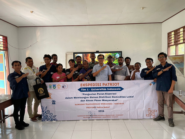 Tim 1 KT Werianggi—Werabur Universitas Indonesia Ekspedisi Patriot 2026 berfoto bersama Pengurus KDMP Kampung Werianggi dan Kampung Werabur, 26 September 2026