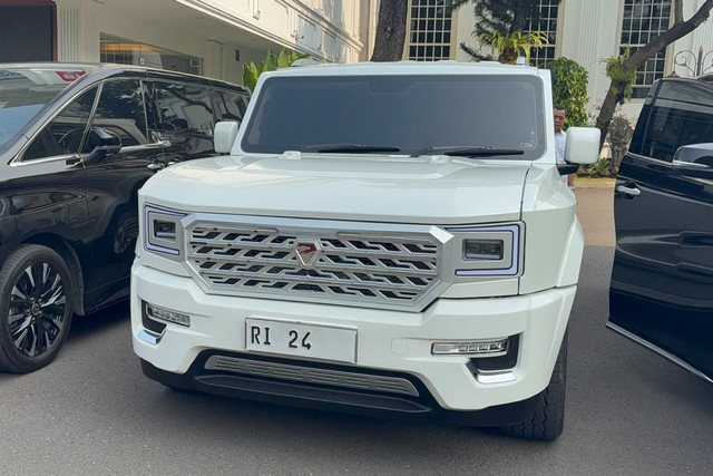 Maung MV3 Garuda Limousine milik Menko Bidang Perekonomian Airlangga Hartarto di Istana Negara, Jakarta, Senin (5/10/2026). Foto: Zamachsyari/kumparan
