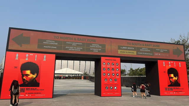 Gate masuk konser The Weeknd di Jakarta International Stadium (Callysta Zahra)