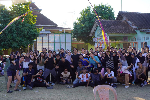 Momen Kebersamaan pada KomuniAksi HIMAKOM UNS, sumber foto ( milik pribadi)