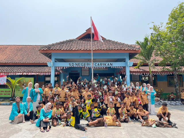 Mahasiswa UMS Bangun Resiliensi Siswa SD melalui Edukasi Mitigasi Banjir