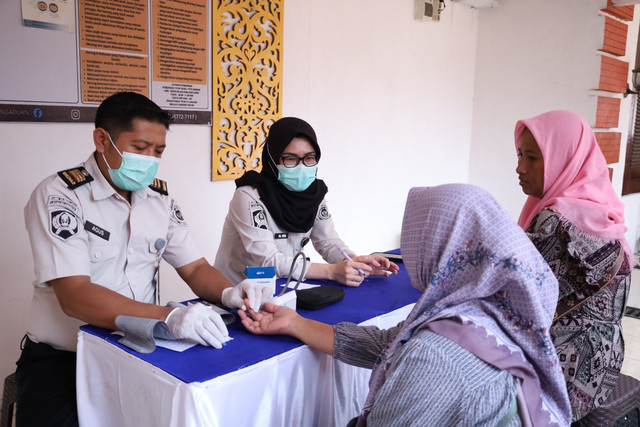 Cek Kesehatan Gratis, Lapas Mojokerto Perluas Akses Layanan Kesehatan bagi Keluarga Warga Binaan dan Masyarakat (Foto:HumasLapasMoker)