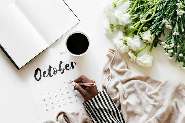 Ilustrasi lirik lagu October Love. Foto: Unsplash