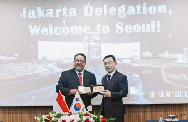 Wakil Gubernur DKI Jakarta Rano Karno bertemu dengan Wakil Wali Kota Seoul Jeong Sang-hun dalam pertemuan di Seoul Metropolitan Government Building, Seoul, Korea Selatan, Selasa (6/10/2026). Foto: Dok. Pemprov DKI