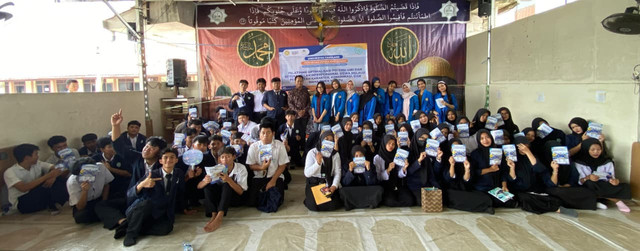 Mahasiswa Unpam di SMK Darur Roja