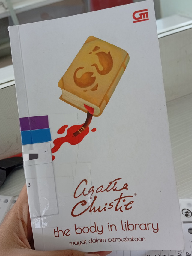 Novel The Body in the Library (sumber: dokumentasi pribadi)