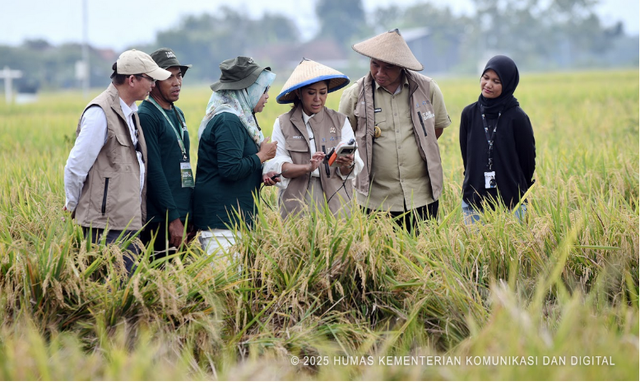 Sumber: Foto: Humas Kementerian Komunikasi dan Digital (2025).