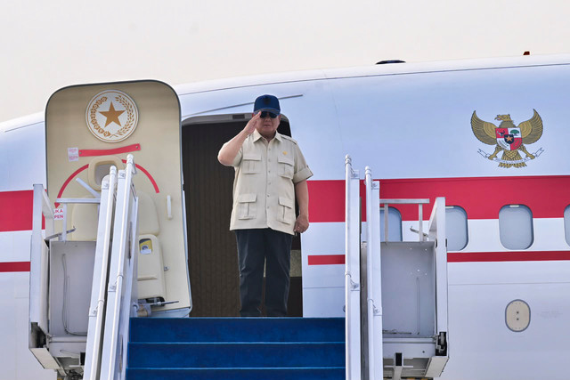 Presiden Prabowo Subianto bertolak menuju Kabupaten Halmahera Tengah, Provinsi Maluku Utara, Kamis (8/10/2026). Foto: Rusman/Biro Pers Sekretariat Presiden
