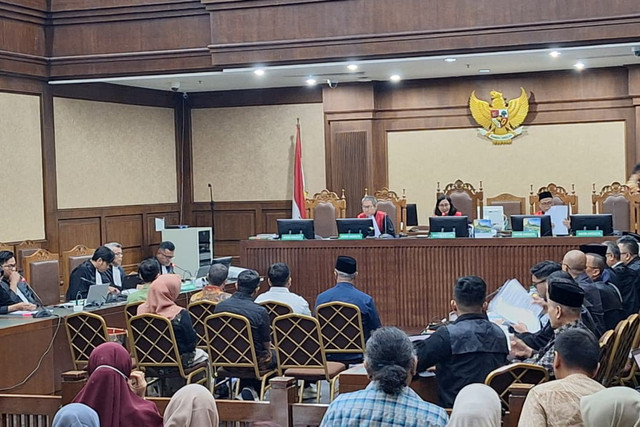 Sidang perkara dugaan korupsi kuota haji tambahan yang menjerat mantan Menteri Agama Yaqut Cholil Qoumas dkk agenda pemeriksaan saksi, di Pengadilan Tipikor Jakarta Pusat, Kamis (8/10/2026). Foto: Kevin Daniel/kumparan