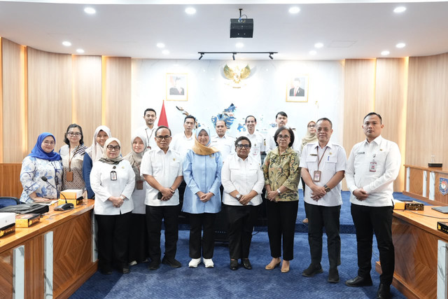 Rapat Koordinasi Wamendagri Ribka Haluk bersama Komisi Perlindungan Anak Indonesia (KPAI) di Ruang Sidang Utama, Kantor Pusat Kementerian Dalam Negeri (Kemendagri), Jakarta, Rabu (7/10/2026). Foto: Dok. Kemendagri