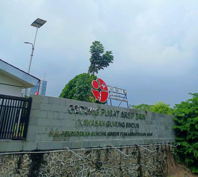 Gedung Pusat Arsip BRIN di Kawasan Sains dan Teknologi Gunung Sindur. Sumber Foto: Dokumentasi Penulis, 2025