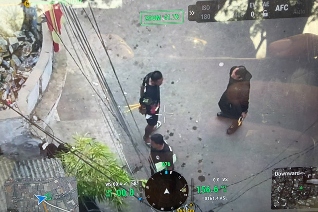 Tim gabungan Bareskrim Polri dan Polda Metro Jaya melakukan penggerebekan di kawasan Kampung Ambon, Jakarta, Jumat (9/10/2026). Foto: Dok. Istimewa