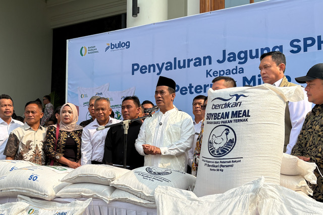 Menteri Pertanian (Mentan) Andi Amran Sulaiman di kediamannya, Jakarta, Jumat (9/10/2026). Foto: Muhammad Fhandra/kumparan