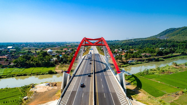  Ilustrasi Tol Batang-Semarang. Foto: Akhmad Dody Firmansyah/Shutterstock