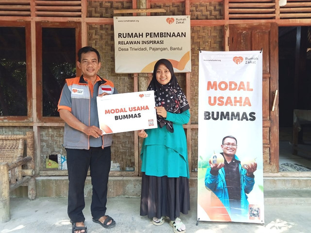 Rumah Zakat Salurkan Bantuan Modal Usaha untuk Lima UMKM Perempuan di Triwidadi Bantul 2026