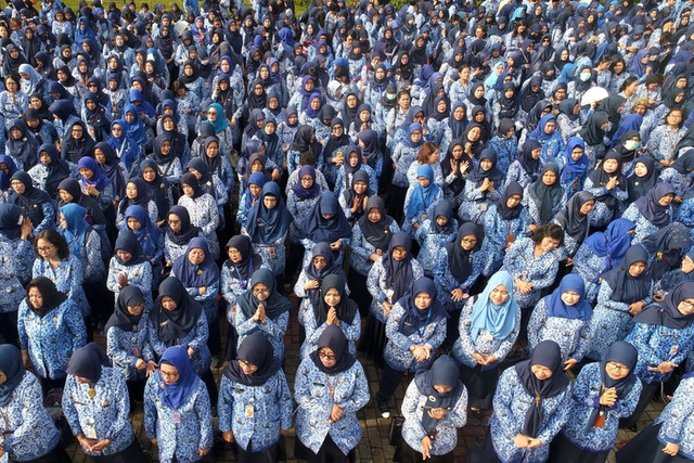 Ilustrasi ASN, PNS. (Sumber: SHUTTERSTOCK/WIBISONO.ARI)