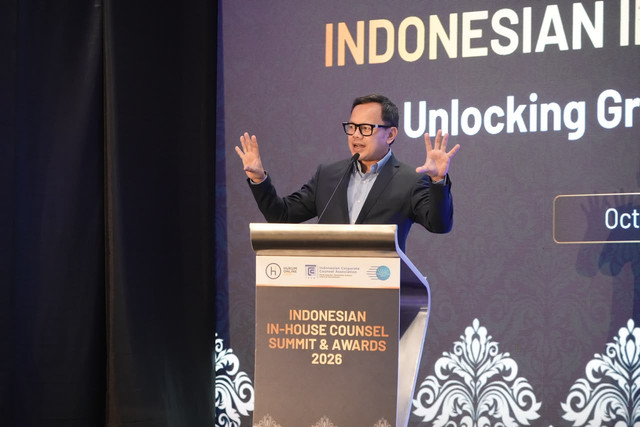 Wamendagri Bima Arya tegaskan komitmen Kemendagri cegah tumpang tindih regulasi pusat-daerah lewat pendekatan preventif di Indonesia In-House Counsel Summit & Awards 2026, Bali, Jumat (9/10/2026). Foto: Dok. Kemendagri