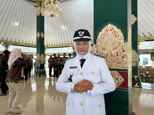 Lurah Candibinangun, Pakem, Sleman, Atik Sunaryati. Foto: Istimewa