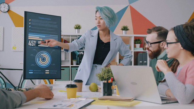 https://unsplash.com/photos/woman-presenting-data-in-office-meeting-6dm4JH8xS7o?utm_source=unsplash&utm_medium=referral&utm_content=creditShareLink
