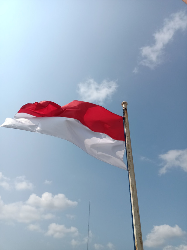 Foto bendera merah putih(Pexels/Teguh setiawan)