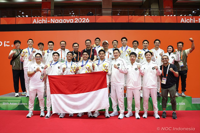 Tim beregu putra bulu tangkis Indonesia saat meraih medali emas Asian Games Aichi-Nagoya 2026. Foto: Dok. Istimewa