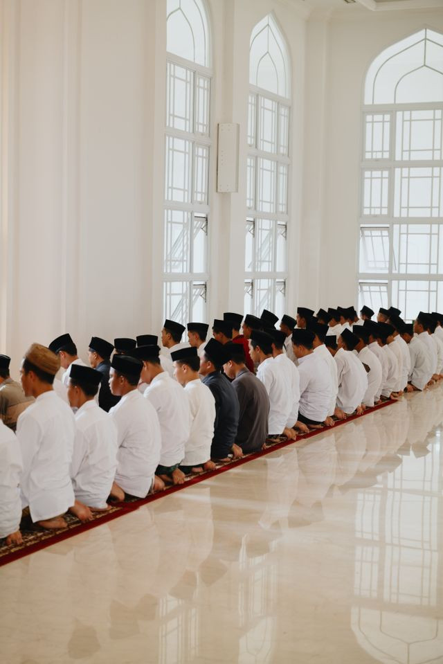 Ilustrasi orang salat. Foto: Mohamed Alim/pexels.