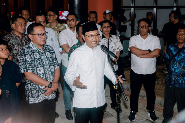 Mensos Saifullah Yusuf (Gus Ipul) usai menghadiri kegiatan di Sekolah Rakyat Terintegrasi (SRT) 1 Kota Semarang, Jawa Tengah, Sabtu (10/10/2026). Foto: Kemensos RI