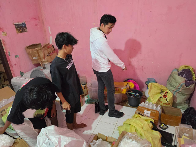 Basreskrkm Bongkar Pabrik Vitamin Palsu di Lampung. Foto: Dok. Istimewa