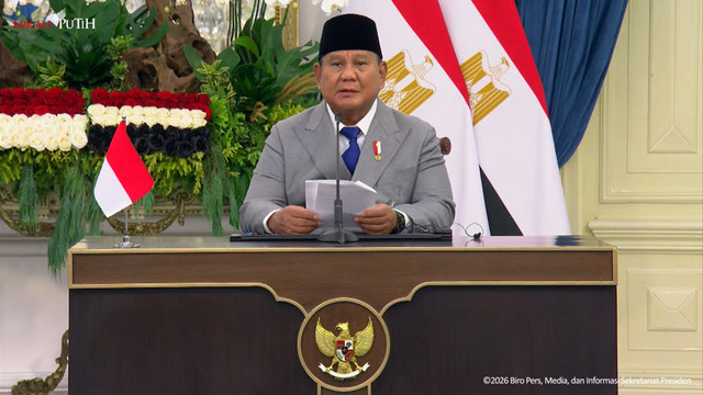 Presiden Prabowo Subianto memberikan sambutan usai menyepakati nota kesepahaman bersama Presiden Mesir Abdel Fattah El-Sisi di Istana Negara, Jakarta, Minggu (11/10/2026). Foto: YouTube/ Sekretariat Presiden
