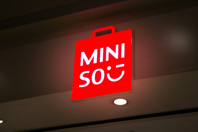 Ilustrasi Miniso x Chiikawa. Foto: Unsplash.com/Russel Bailo