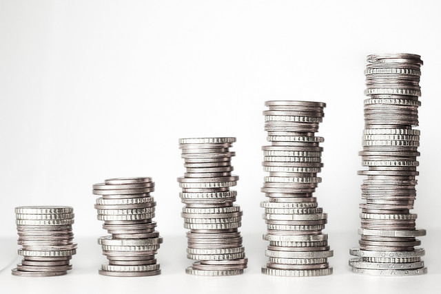 Ilustrasi (Sumber: https://pixabay.com/photos/money-coins-stack-stacked-coins-2180330/)