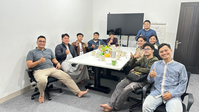 Gambar: Lingkaran Liqo' (Sumber: Dokumentasi Penulis) 